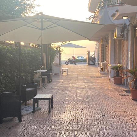 Vista Eolie Milazzo- Apartments Bagian luar foto