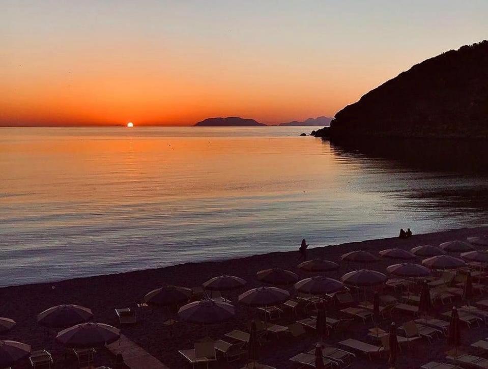 Vista Eolie Milazzo- Apartments Bagian luar foto