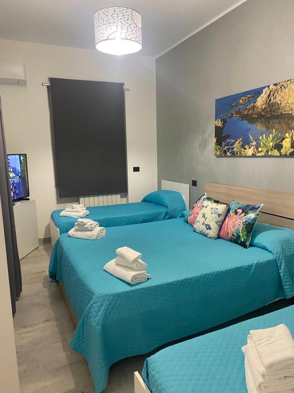 Vista Eolie Milazzo- Apartments Bagian luar foto